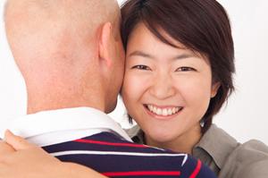 夢見るあなたに贈る!ディズニーをテーマにした婚約指輪の選び方と人気ブランド徹底ガイド